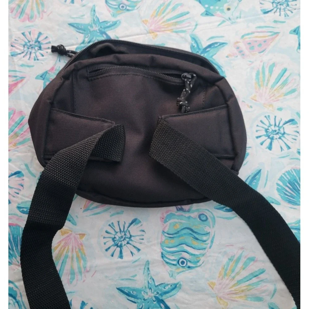 Wasit pack - color black , outdoor compact design,  , hiking , walking